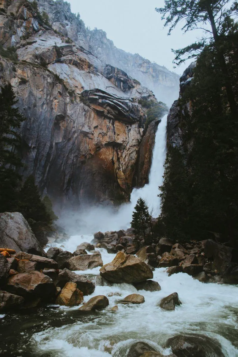 Fotografie aus der Serie waterfall.
