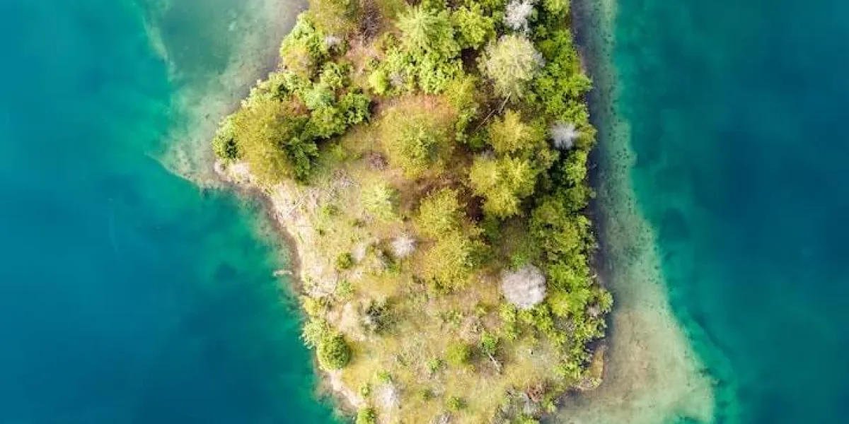 Fotografie aus der Serie weirdly shaped islands.